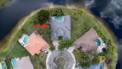 3719 Oak Ridge Cir in Weston, FL - Building Photo - Building Photo