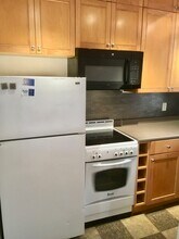 1673 Commonwealth Ave, Unit 12 in Boston, MA - Building Photo - Building Photo