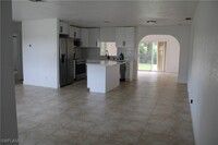 2231 Santiago Ave in Ft. Myers, FL - Building Photo - Building Photo