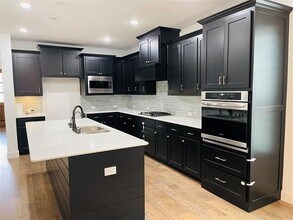 2276 Lobo Ln in Carrollton, TX - Building Photo - Building Photo