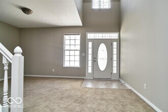 13092 Brookdale Dr in Fishers, IN - Building Photo - Building Photo