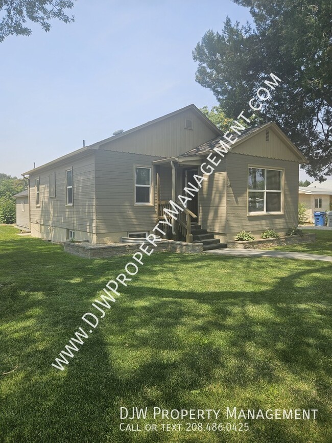 property at 2216 Wisconsin Ave