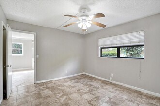 10585 Royal Palm Blvd, Unit 10585 in Coral Springs, FL - Foto de edificio - Building Photo