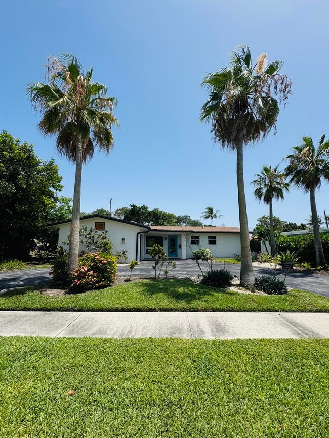 2171 NE 62nd Ct in Fort Lauderdale, FL - Building Photo - Building Photo