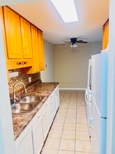 655 Deepwoods Dr in Mundelein, IL - Building Photo - Building Photo