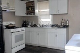 536 E 123rd St in Cleveland, OH - Building Photo - Building Photo