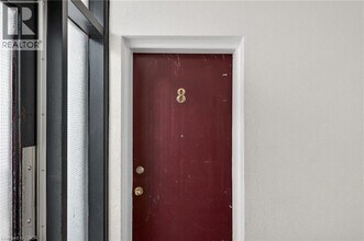 237 Mohawk Rd E in Hamilton, ON - Building Photo - Building Photo