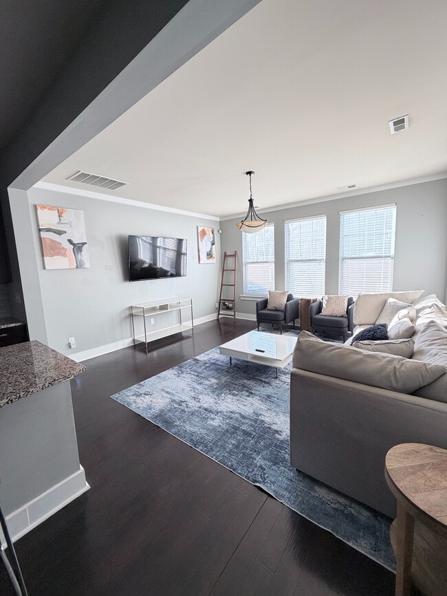 Room in House on Double Oaks Rd