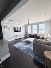 Room in House on Double Oaks Rd, Unit #K101 in Charlotte, NC - Foto de edificio - Building Photo