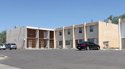 Sunshine Apartments in Albuquerque, NM - Foto de edificio - Building Photo