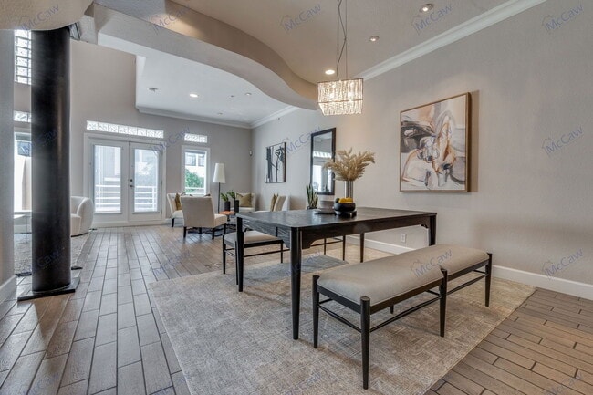 property at 4040 Avondale Ave