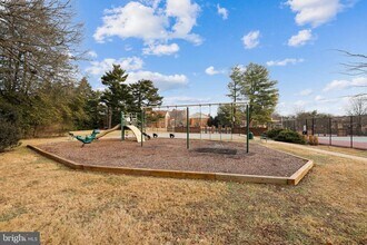 11416 Empire Ln in North Bethesda, MD - Building Photo - Building Photo