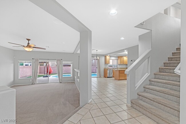 6574 W Musette Ave in Las Vegas, NV - Building Photo - Building Photo