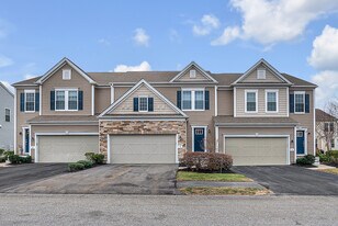 5 Chestnut Crk in Weymouth, MA - Building Photo