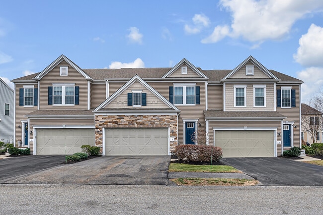 property at 5 Chestnut Crk