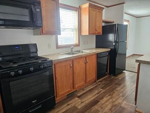 2008 Heron Dr NW in Stewartville, MN - Building Photo - Building Photo