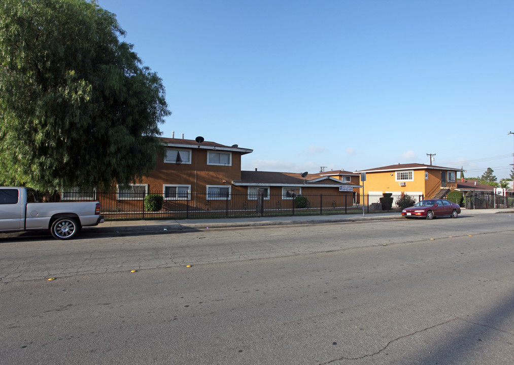 Franklin Terrace Apartments in Pomona, CA - Building Photo