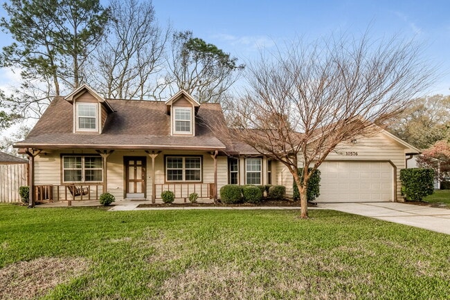 property at 10576 Inverness Dr