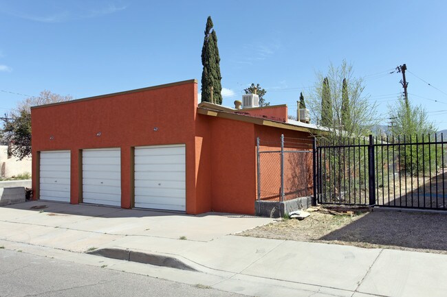 6100-6106 Domingo Rd NE in Albuquerque, NM - Building Photo - Building Photo