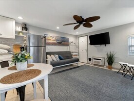 483 E Shore Dr in Clearwater, FL - Building Photo