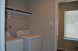 16817 Lonely Pines Dr in Conroe, TX - Building Photo - Building Photo