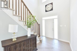 170 Escarpment Cres in Ottawa, ON - Building Photo - Building Photo