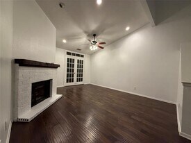 6619 Ports O Call Dr in Rowlett, TX - Building Photo