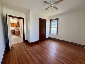 49 Middlesex St, Unit 2nd Floor in Fall River, MA - Building Photo - Building Photo