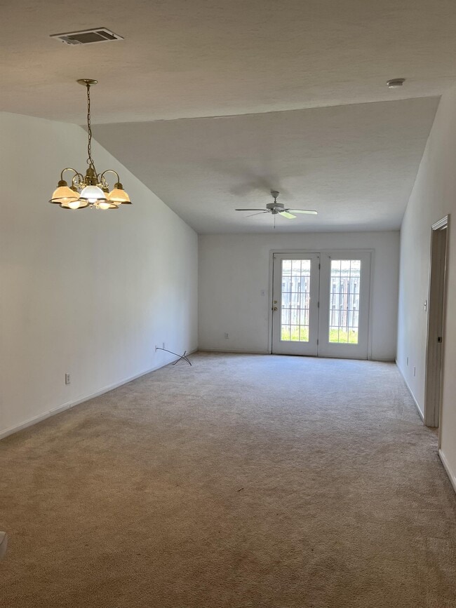 341 Elders Pond Cir in Columbia, SC - Building Photo - Building Photo