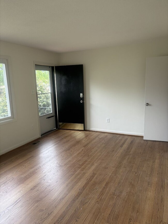 303 Marconi Dr in Spartanburg, SC - Building Photo - Building Photo