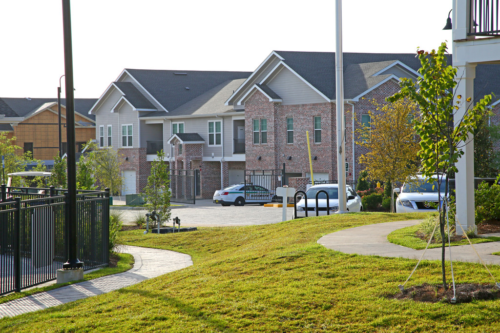 Arbor Trace at Canopy Apartments in Tallahassee, FL