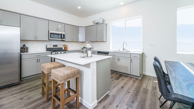 Summit Ridge Townhomes