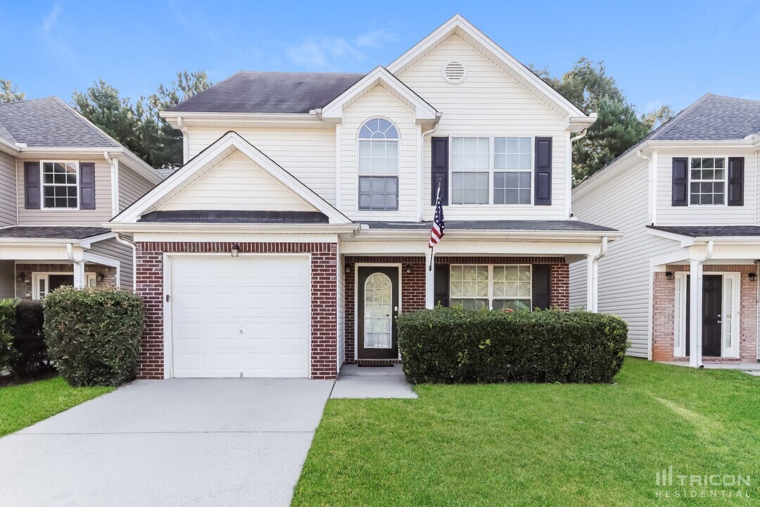 11260 James Madison Dr in Hampton, GA - Building Photo
