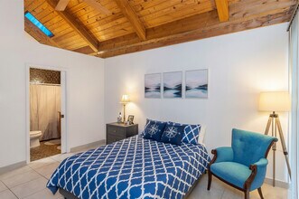 497 N University Dr in Plantation, FL - Building Photo - Building Photo