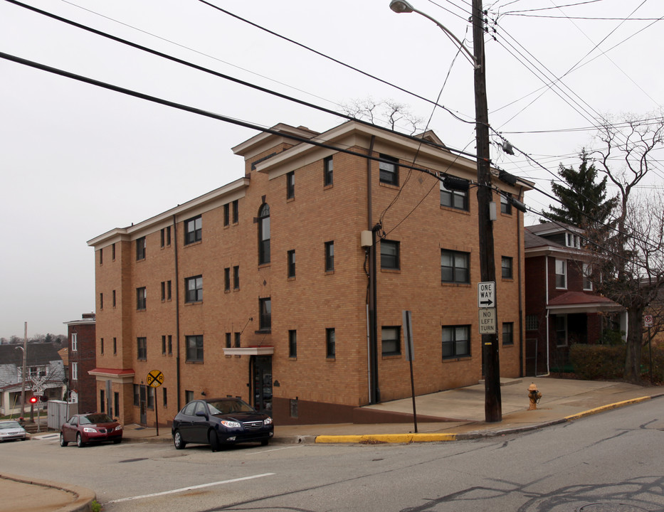 3130 Raleigh Ave in Pittsburgh, PA - Building Photo