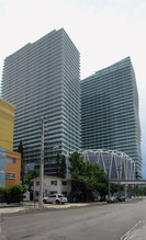 Axis in Miami, FL - Foto de edificio - Building Photo