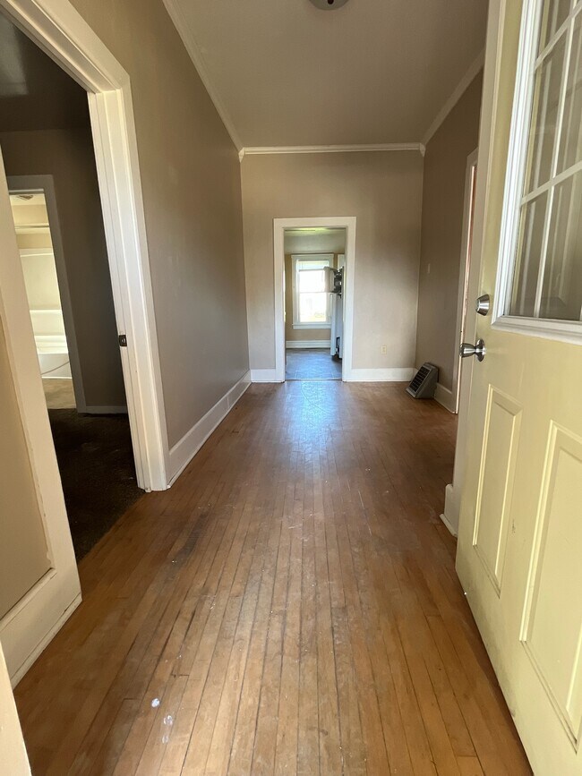 712 Terrace Ave in Marinette, WI - Building Photo - Building Photo