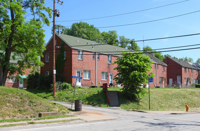 Century Townhomes in Clairton, PA - Building Photo - Building Photo