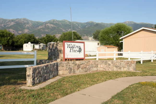 Willow Pines in Kaysville, UT - Building Photo - Building Photo