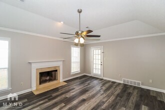 9020 Pepper Hollow Ct in Memphis, TN - Foto de edificio - Building Photo