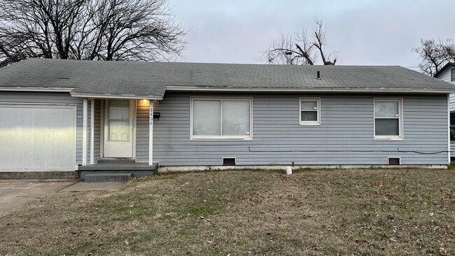 property at 3408 Woodside Dr