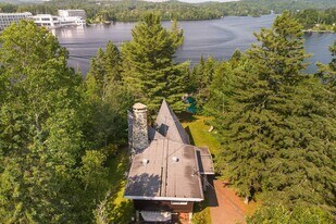 8 Pl. d'Artois in Estérel, QC - Building Photo