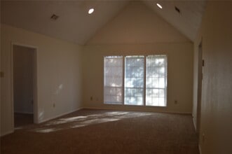 532 Hollyhock st in Prairie View, TX - Building Photo - Building Photo