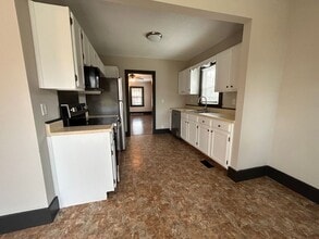 627 Dellrose in Wichita, KS - Building Photo - Building Photo