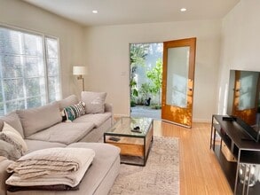 12114 Ohio Ave in Los Angeles, CA - Building Photo - Building Photo