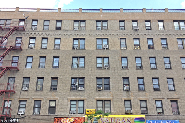 2-12 Sickles St in New York, NY - Building Photo - Building Photo