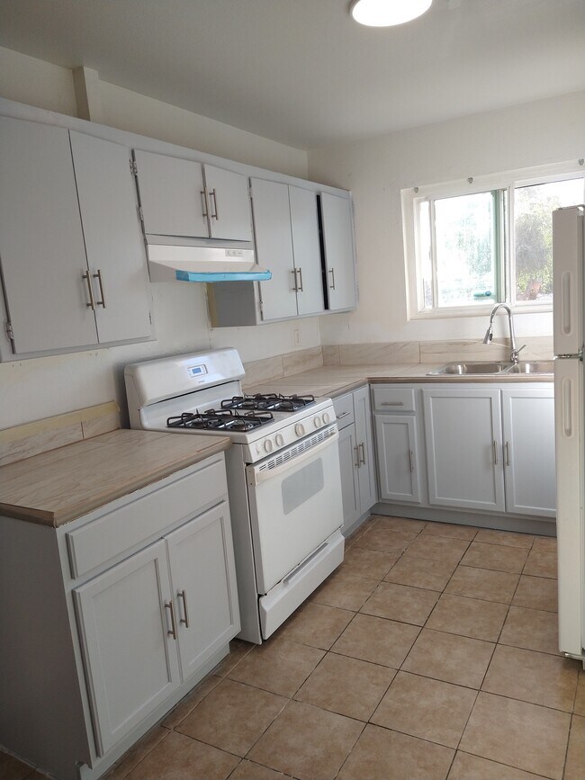 3663 Harris St, Unit 1 in La Mesa, CA - Building Photo - Building Photo