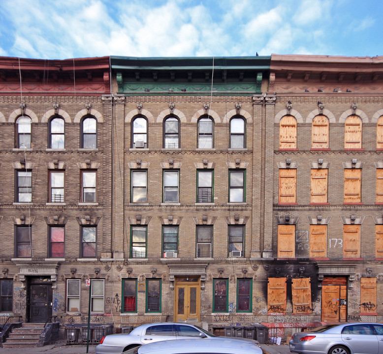 171 Starr St in Brooklyn, NY - Building Photo