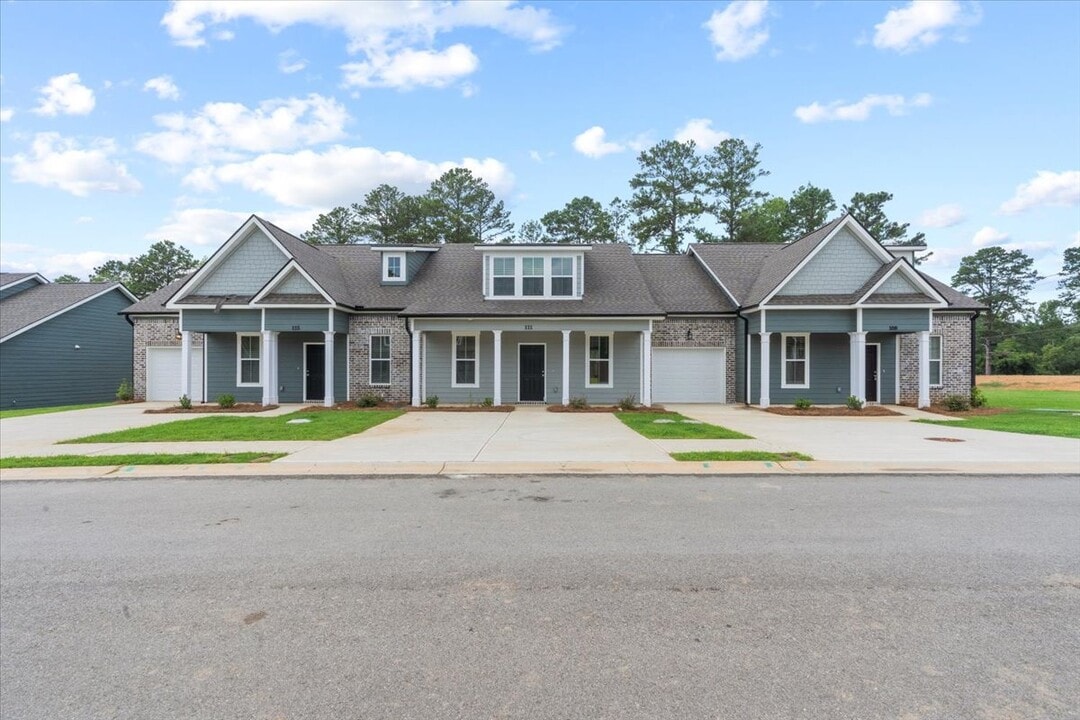 Copper Ridge Townhomes in Evans, GA - Foto de edificio