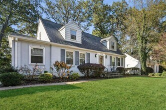 2050 Mercer Ave in College Park, GA - Building Photo - Building Photo